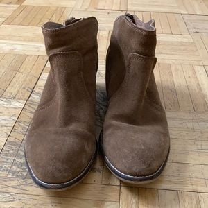 Seychelles Booties Size 7.5 Suede